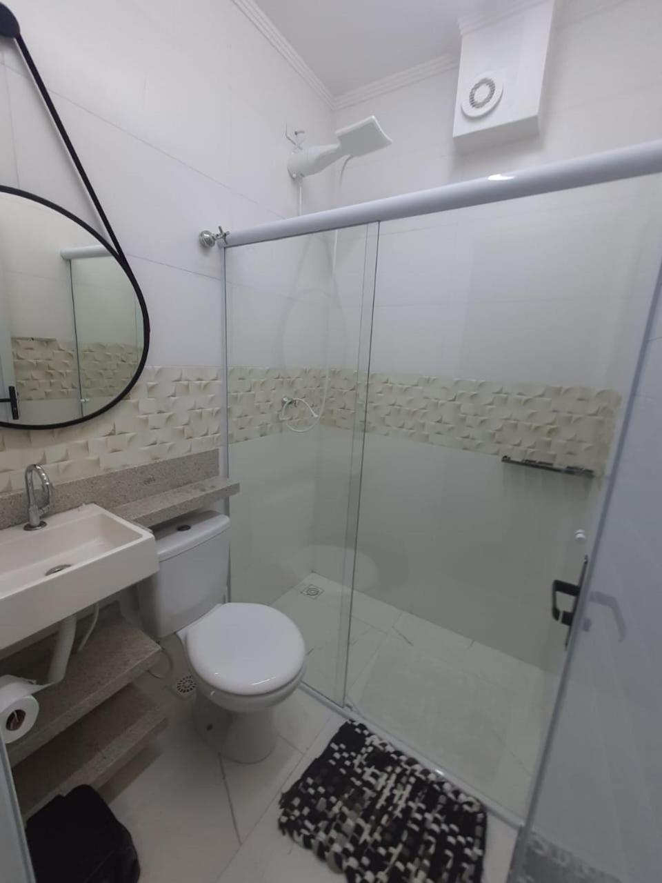 Peruíbe: Casa em Condomínio c/ Piscina Exterior foto